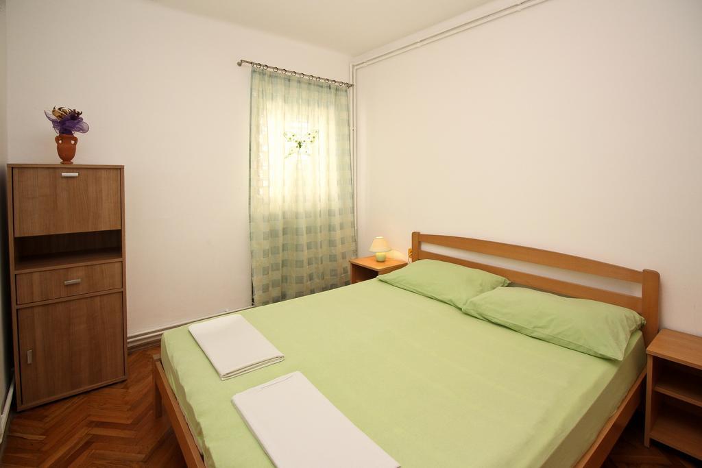 Apartment Drazen Šilo Cameră foto