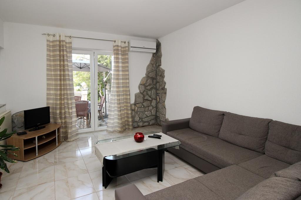 Apartment Drazen Šilo Cameră foto