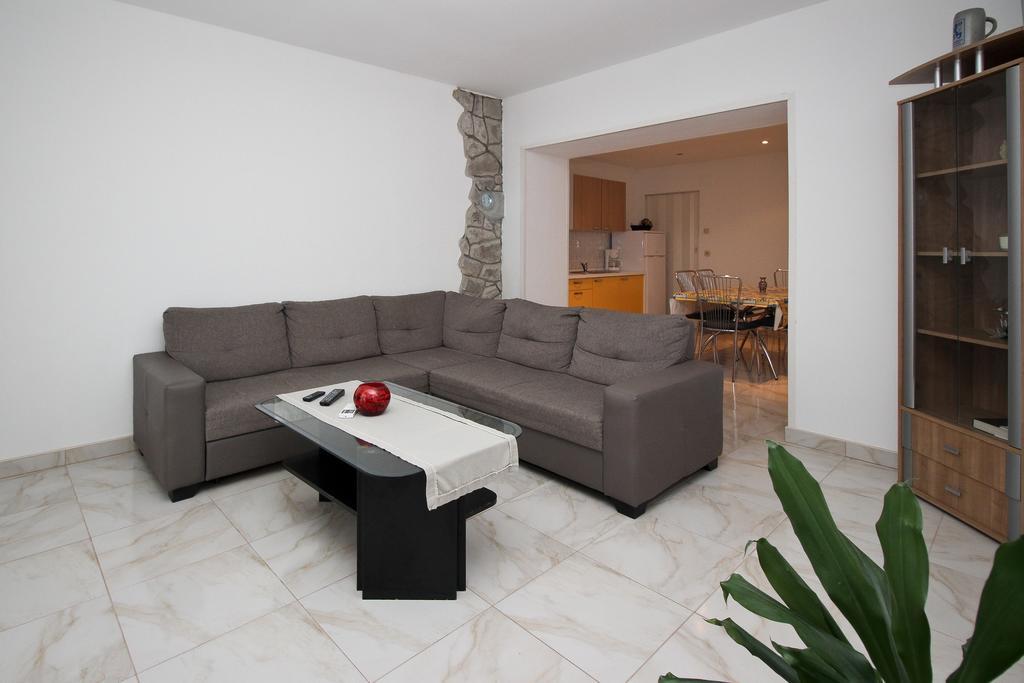 Apartment Drazen Šilo Cameră foto