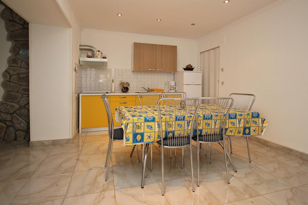 Apartment Drazen Šilo Cameră foto